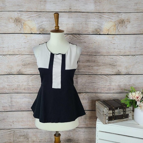 Banana Republic Tops - 5/$25 Banana Republic Seamed Peplum Top 0